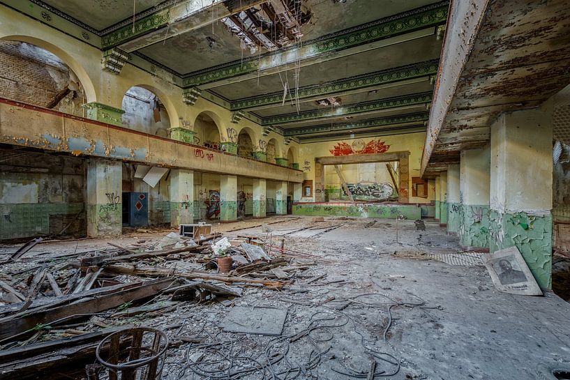 Lost Place - Russian Legacies van Gentleman of Decay