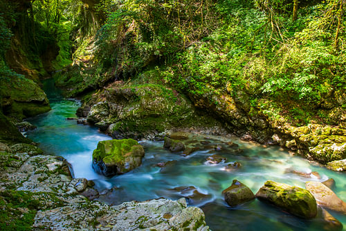 Martvili Canyon, Georgia – Turquoise Water in a Hidden Gorge