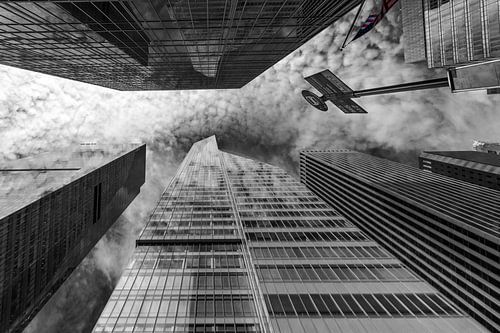 Wolkenkratzer am Bryant Park   New York