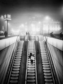 Amsterdam Noir et blanc Photo – La ville cache des sourires dans le brouillard sur Thea.Photo