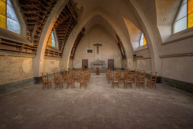 Verlassene und verfallende Kirche von Wesley Van Vijfeijken