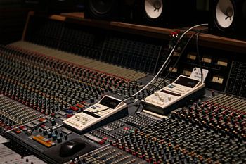 Opname studio met analoge mengtafel