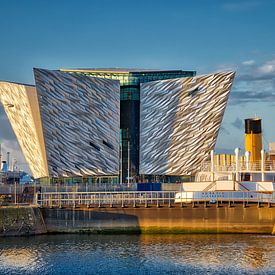 Titanic Belfast & SS Nomadic van MattScape Photography