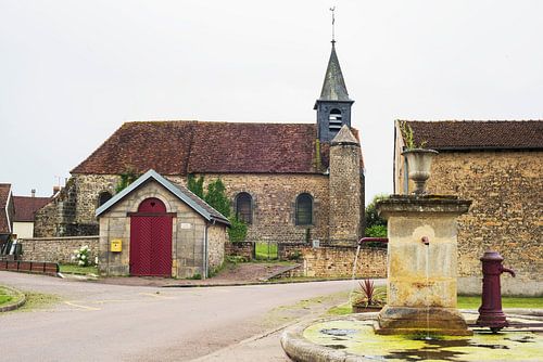 Klein dorpsplein  in la douce France