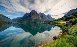 Le Lac Oppstryn, Norvège sur Adelheid Smitt