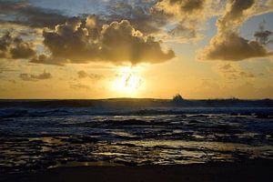 Big waves on the horizon