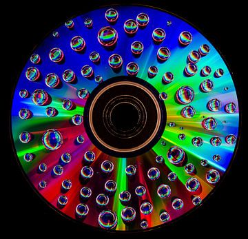 CD met waterdruppels - colorfull