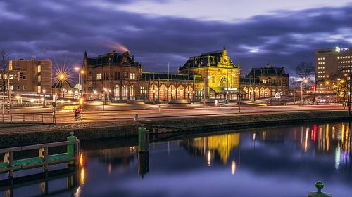 Hoofdstation Groningen en Peerd van Ome Loeks