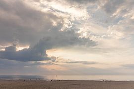 Sunset at Scheveningen North by Anne Zwagers