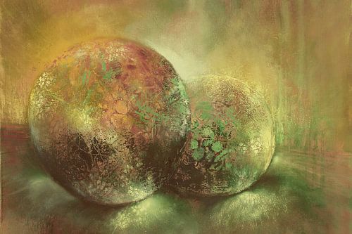 Reflections in green and gold by Annette Schmucker