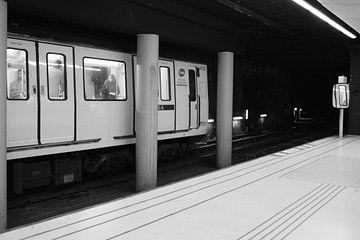 Metro in Barcelona van Maren Oude Essink