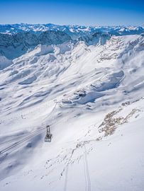 Garmisch-Partenkirchen: Zugspitze ski resort by t.ART