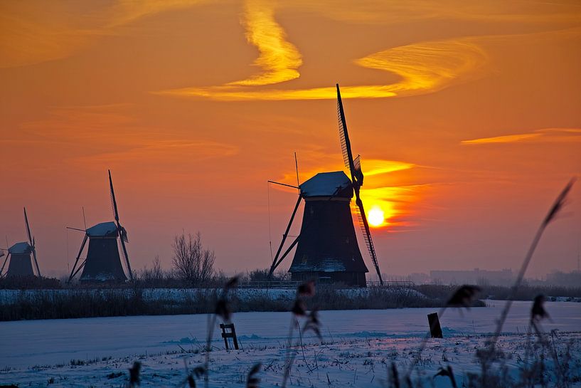 Lever de soleil à Kinderdijk en hiver par Anton de Zeeuw