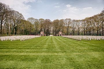 Airborne War Cemetery van Brian Morgan