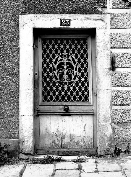 Porte ancienne (noir et blanc) par Caroline Lichthart