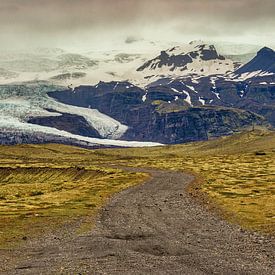 Road along Vatnajökull by Easycopters