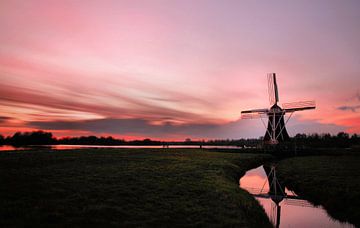 Mill During Pink Sunset von Ingrid Leegte