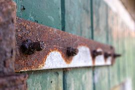 Rusty hinge by Lianne van Dijk
