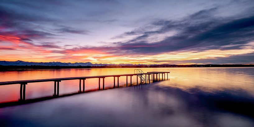 LP 71337563 Gerüst bei Sonnenuntergang am Starnberger See von BeeldigBeeld Food & Lifestyle
