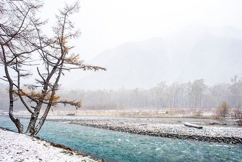 Turqoise water: winter in Kamikōchi Japan fotoprint