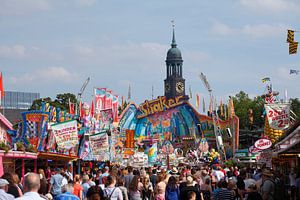 Hamburg : Hamburger Sommerdom mit Michel