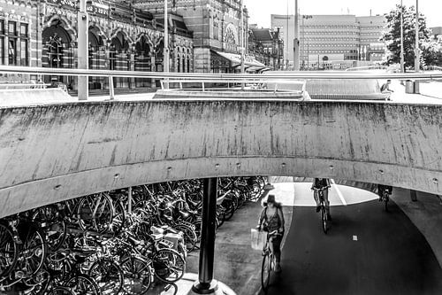 Central Station Groningen, Netherlands, Ups and Downs (black&white)