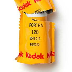 Film Kodak Portra 120 dans son emballage sur Patrick van Os
