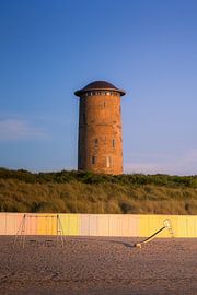 Château d'eau de Domburg dans la lumière d'été sur Thom Brouwer