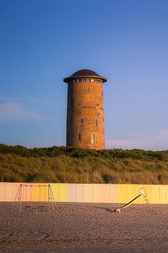 Watertoren Domburg in zomers licht van Thom Brouwer