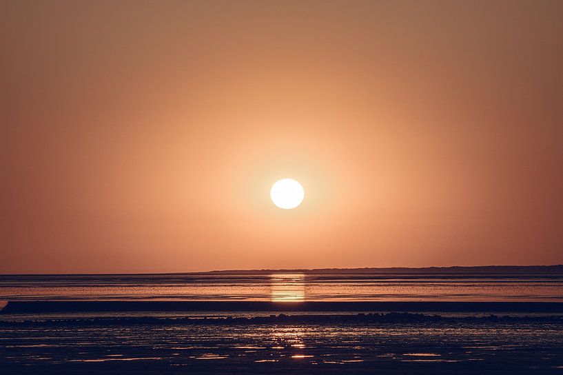 Sunset on the beach by Foto Oger