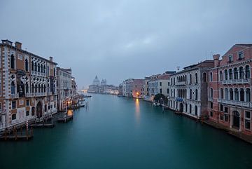 Venetië Grand Canal in de ochtend van Jiri Viehmann
