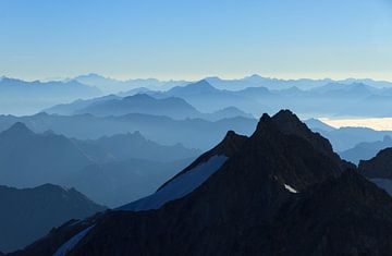 Layers of Massif des Écrins by Sander van der Werf