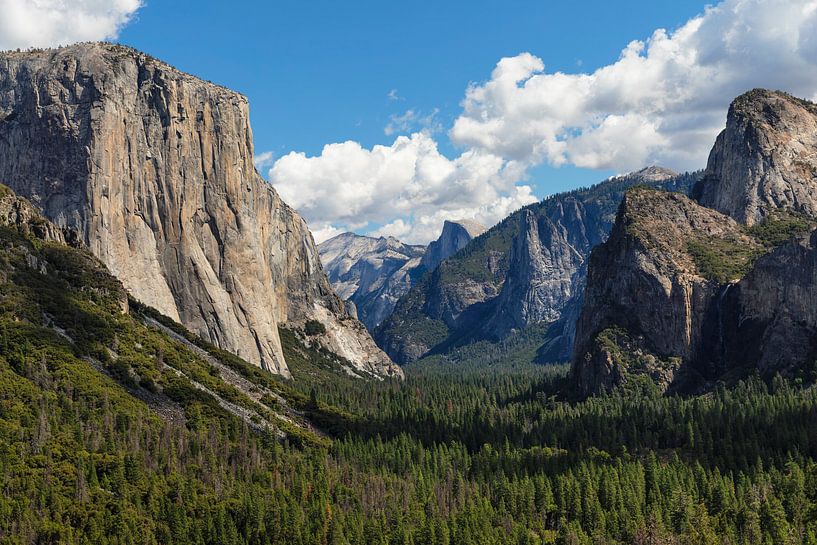 Tunnel View,  Yosemite Valley met El Capitan, Yosemite National Park, Californië, VS van Markus Lange