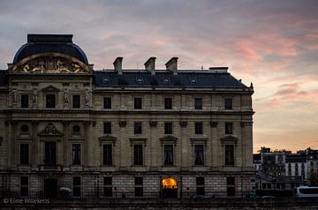 Parijs - De avondzon op de monumenten in Parijs van Eline Willekens