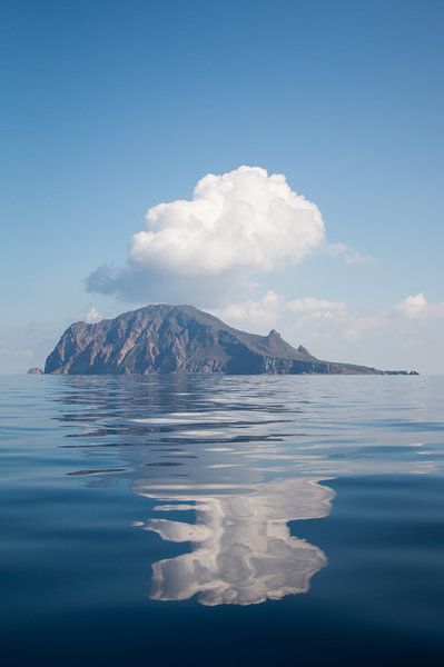 Wolke über Panarea von Gijs Beckman