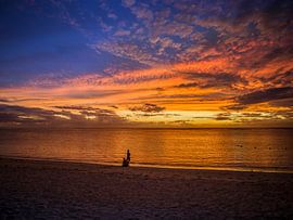 Mauritius - Sonnenuntergang am Le Morne Beach von t.ART