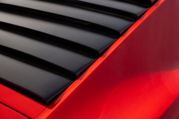 Detail of the Lamborghini P400 Miura SV. by Simon Peeters