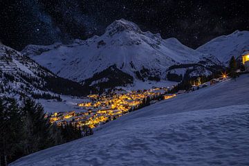Lech am Arlberg by night in winter by Ralf van de Veerdonk
