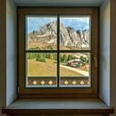 Dolomiten Fensterblick von Michael Valjak Miniaturansicht