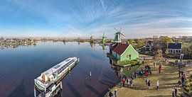 Windmühlen entlang der Zaan, Zaanse Schans, Zaandam, Nord-Holland, Niederlande von Rene van der Meer