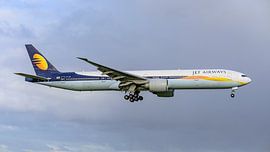 Landung der Jet Airways Boeing 777-300. von Jaap van den Berg