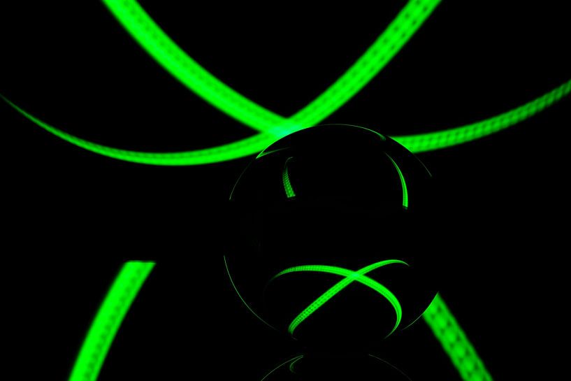 Peinture sur verre avec la boule de verre par Monika Scheurer