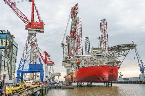 Seaway Ventus installatieschip.