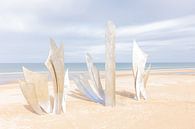 Monument Les Braves op Omaha Beach, Frankrijk van Adelheid Smitt thumbnail