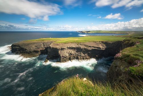 Kilkee Cliffs by Roelof Nijholt