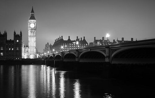London by night