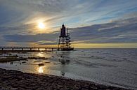 Noordzeekust met vuurtoren Obereversand bij schemering van Katrin May thumbnail