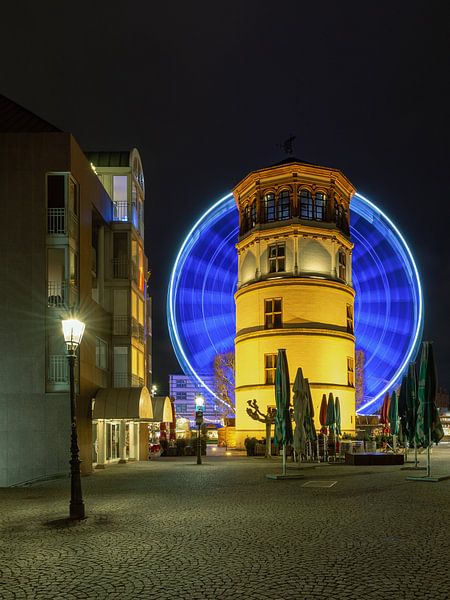 Wheel in Motion van Michael Valjak