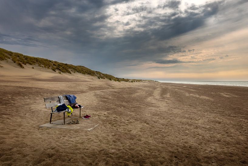 Summer comes to an end at the beach by Silvia Thiel