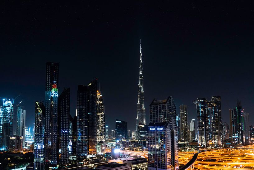 Dubai by Hello Pompoyo